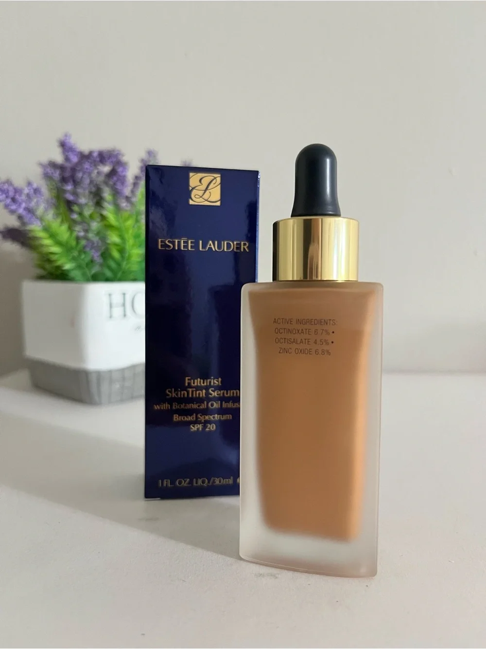 5C1 Rich Chestnut, Estée Lauder Futurist SkinTint Serum Foundation, SPF 20, 30ML